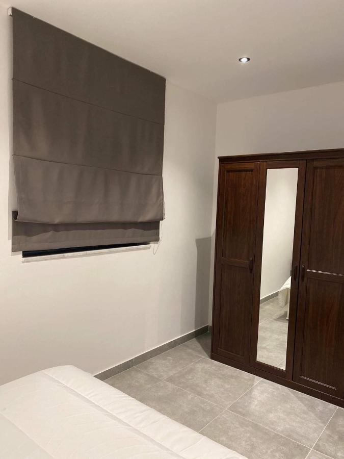 Broadway By The Sea Apartment St. Paul's Bay Ngoại thất bức ảnh
