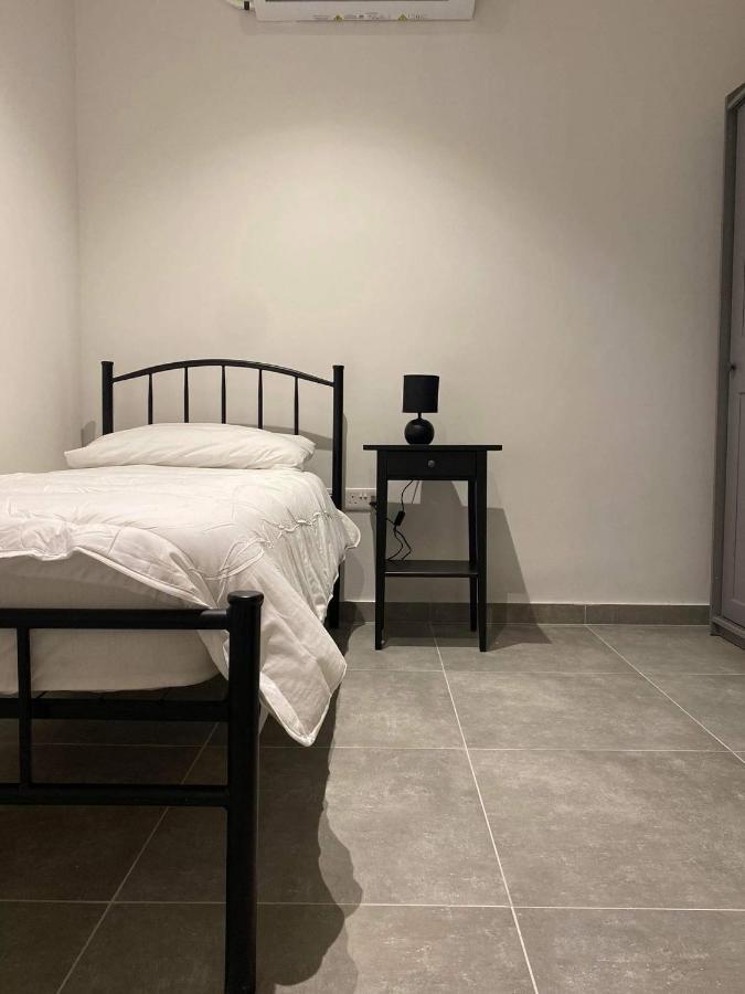 Broadway By The Sea Apartment St. Paul's Bay Ngoại thất bức ảnh
